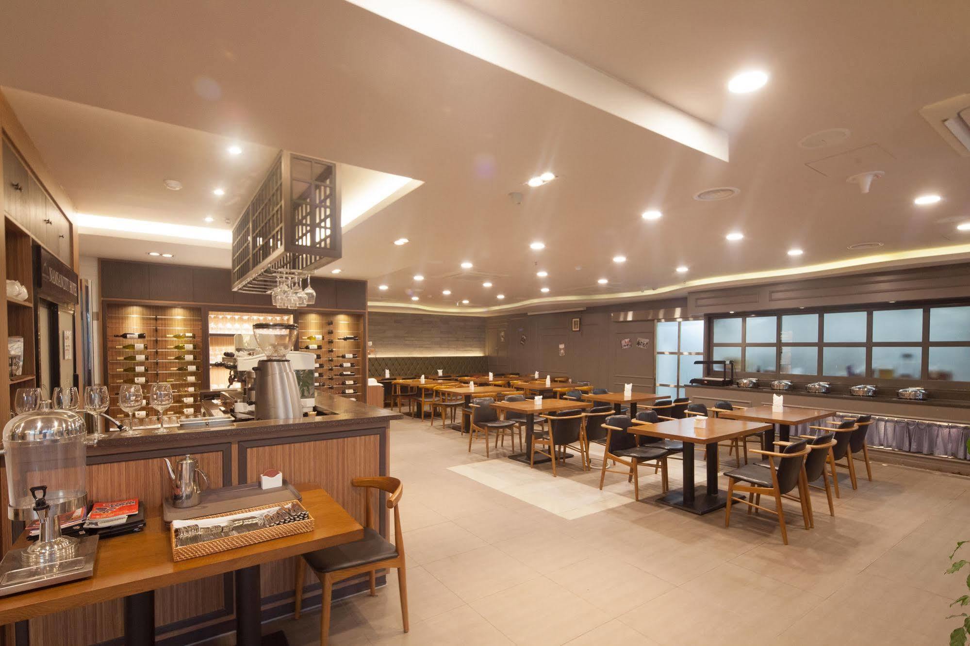 Floral Namsan Myeongdong 3* Seoul
